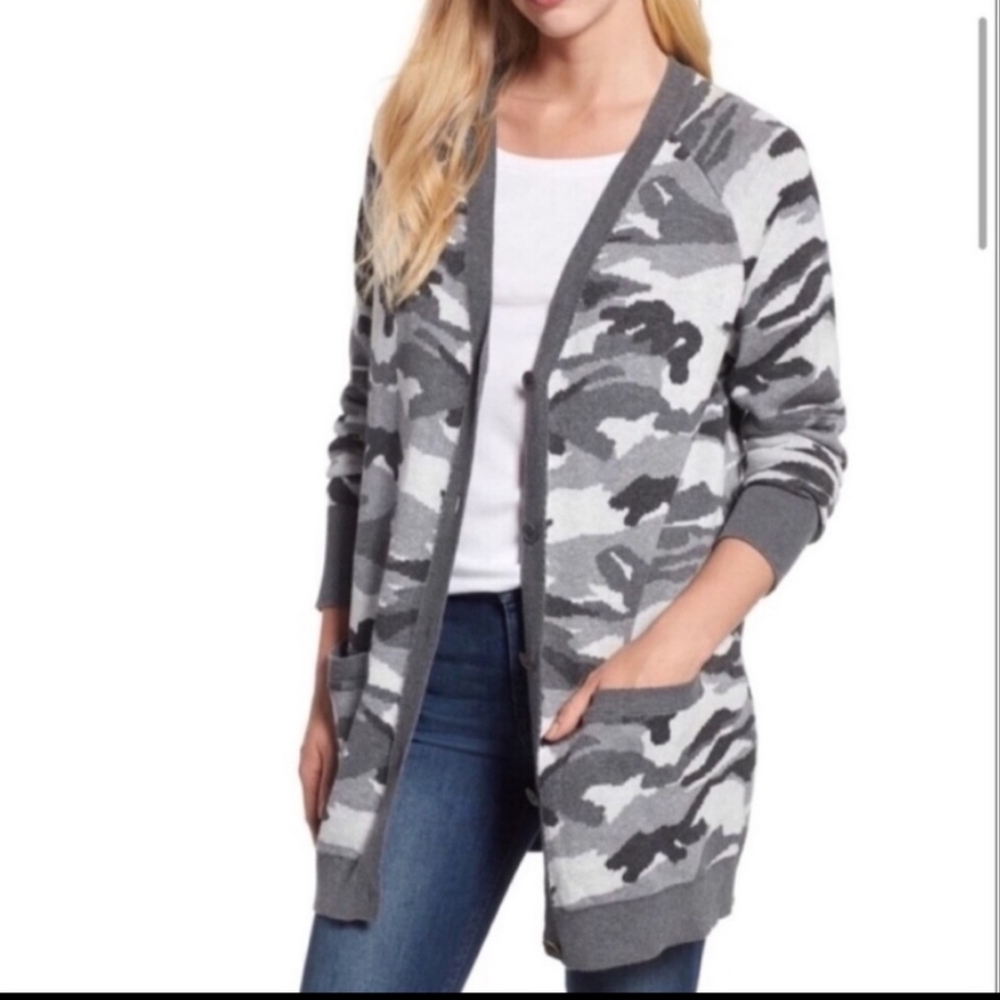 Lucky Brand women's gray camo long cardigan sweater